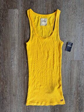 Hollister Women's Y2K Ribbed Yellow Tank - size Small NWT